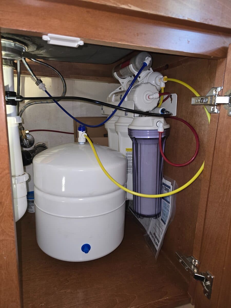 Fresh drinking water from a dedicated RO faucet at the kitchen sink